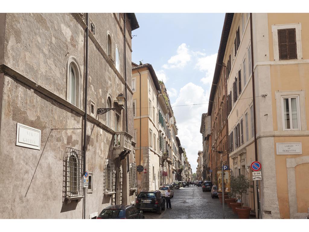 Apartment Via Giulia โรม ภายนอก รูปภาพ
