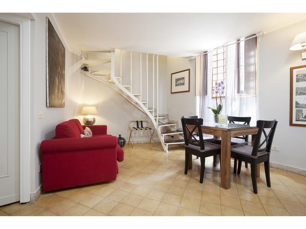 Apartment Via Giulia โรม ภายนอก รูปภาพ
