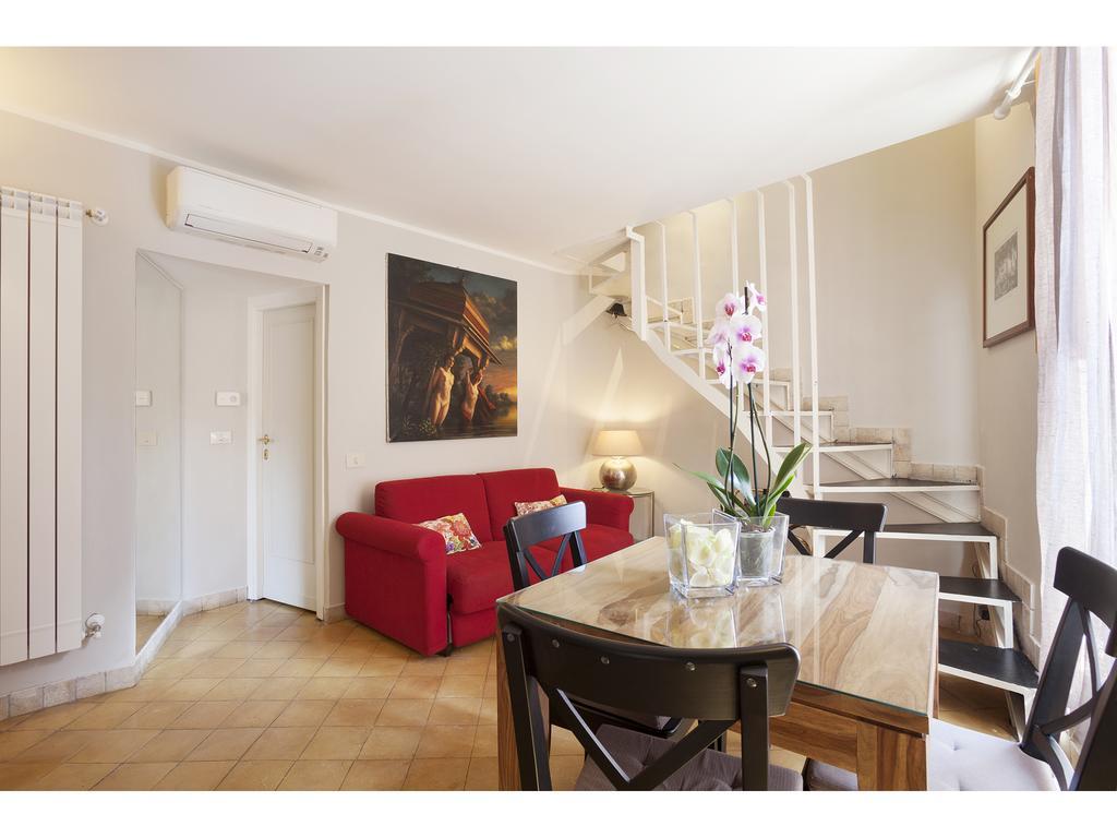 Apartment Via Giulia โรม ภายนอก รูปภาพ