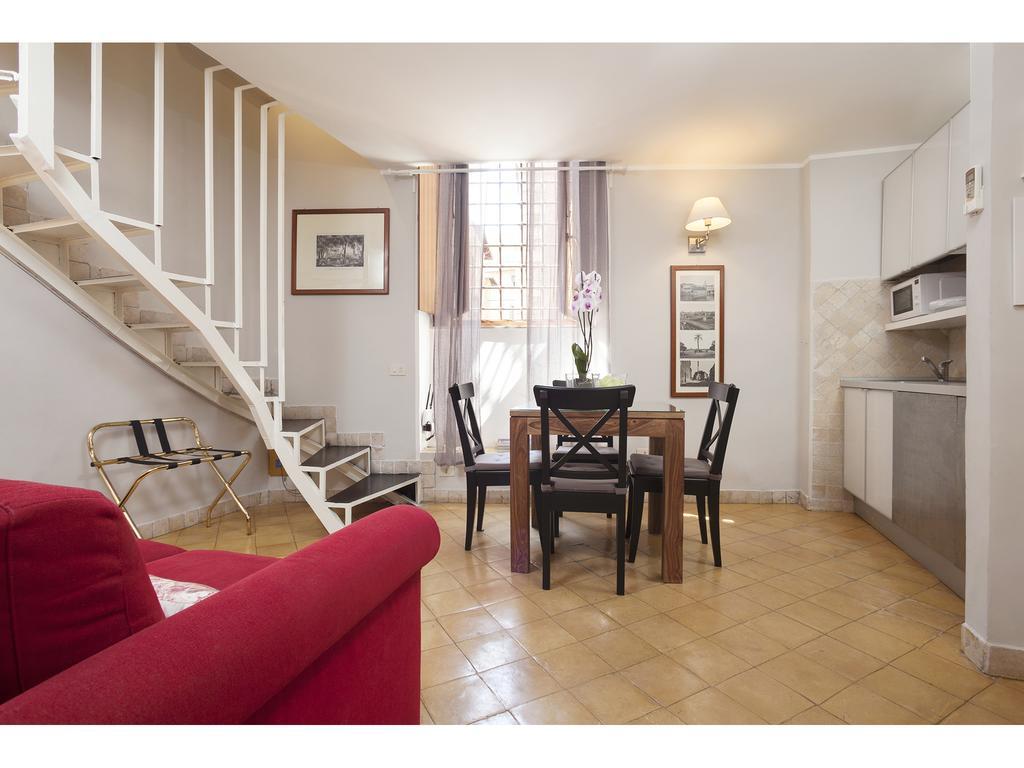 Apartment Via Giulia โรม ภายนอก รูปภาพ